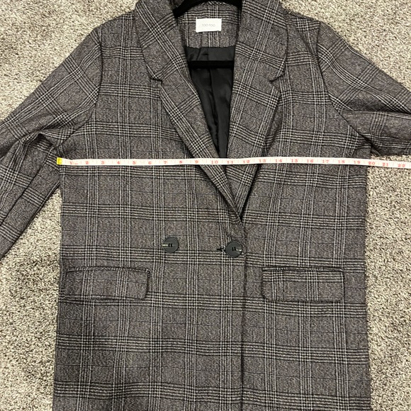 Women’s Plaid Blazer - Picture 5 of 7